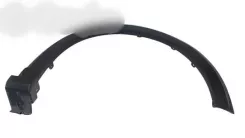 Dacia Sandero III Передня колісна арка 638124934R 107086117 DA2321581