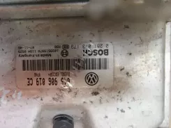 Контролер / модуль ЕБУ Skoda Fabia Mk2 (5J) 045906019CE 1039S19970 0281013179