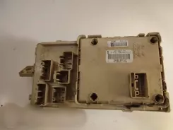 Корпус/модуль запобіжників Toyota Avensis T250 8264105020A 05040613183802 28005346Z5