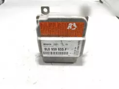 Блок керування подушками безпеки Audi A3 S3 8L 8L0959655F 0030D004951Z