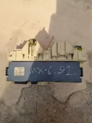 Блок запобіжників Mazda 626 GA5R-66-730 062E06