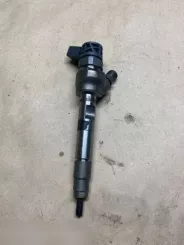Паливний інжектор BMW 2 F46 8514146 044511613