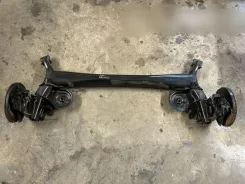 Nissan Qashqai J12 Балка заднього моста 555110289R 01335647 2D242521