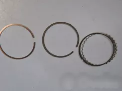 Поршневе кільце Audi 100 200 5000 C3 026198151B 026198151C 026198151A