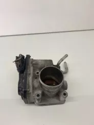Дросельна заслінка Toyota Corolla E120 E130 220300D020 01134A
