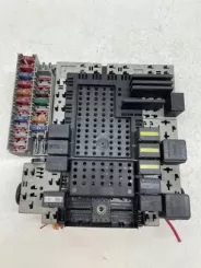 Блок запобіжників Volvo V70 / Комплектний 8645729 000001970551 02W233