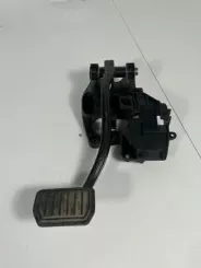 Педаль гальма Tesla Model 3 104469100D