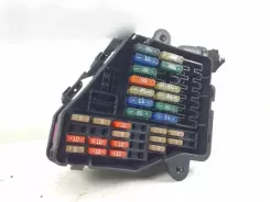 Блок запобіжників Audi A6 S6 C6 4F / Комплектний DB07431246950 0743124695 13102007