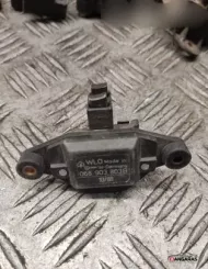 Запчастина генератора Audi A4 S4 B5 8D 068903803b