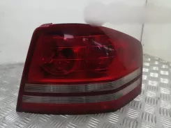 Задній ліхтар Dodge Avenger 05116220AB 05303990 6061400M