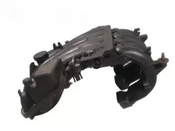 Впускний колектор Audi A3 S3 8L 06A133205E 06A133206H