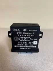 Блок керування / Модуль освітлення Volkswagen Golf V 1T0907357 00010150 5LA00837960