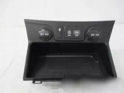 Попільничка Hyundai Tucson TL у передньому центральному тунелі 84630D7AD04X 03062020S