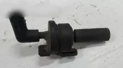Вакуумний клапан Volkswagen Corrado 026133784 051133332A