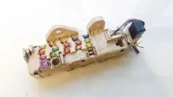 Блок запобіжників Mazda 323 F / Комплектний 01050193 0105-0193