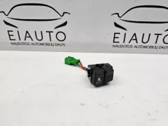 Кнопка/перемикач Volvo V50, код несправності 8691530 05W29T