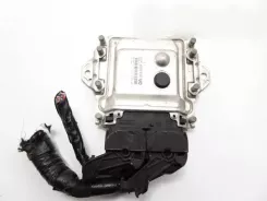 Контролер / модуль ЕБУ Suzuki Swift III 3391081P00 1039S89015 0261S12369