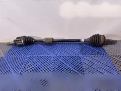 Toyota Auris E180 Передній піввісь 025775 434100D401