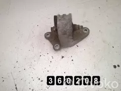 Кронштейн / кріплення двигуна Mitsubishi Grandis # 2000did