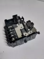 Блок запобіжників Opel Corsa E / Комплектний 13491093 07042016
