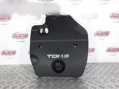 Volkswagen Golf IV Верхня кришка двигуна 038103925A