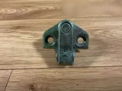 Засувка замка передніх дверей Ford Mondeo Mk III 96BGF21982 0217G