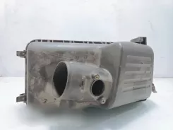 Корпус повітряного фільтра Toyota Corolla E120 E130 031193 031142