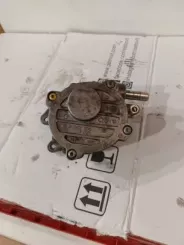 Вакуумний насос Mercedes-Benz E W212 A642230165 027106