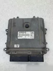 Блок керування двигуном Volvo V70 30771550AB 1039S19372 0281012103