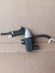 Audi A4 S4 B5 8D Вакуумний клапан / Турбінний електромагнітний клапан 1J0906627A 02T079 72290325