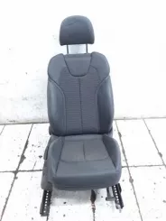 Audi Q2 - Переднє водійське сидіння 5QF881106M 00282017