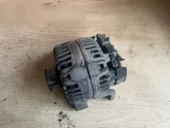 Opel Zafira A Генератор 90561168 0124415055