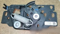Замок переднього капота/капота двигуна Tesla Model 3 103301100G 0792029