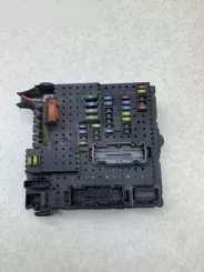 Рамка / модуль запобіжників Volvo S60 30728512 06W116 28017881