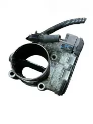 Дросельна заслінка Volvo V70 8692720 06W053 0281002701