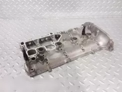 Кришка клапанів Volkswagen Tiguan 06L103475H 06L103064S