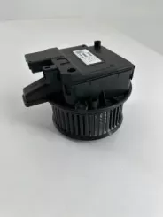 Audi A4 S4 B9 вентилятор / 4m1820021 0000641866 CZ997004