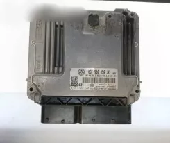 Контролер / модуль ЕБУ Volkswagen PASSAT B6 06F906056JK 0261S02540 06F906056EK
