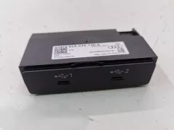 Роз'єм / USB-роз'єм Audi A3 8Y 82A035736A 012052000A00