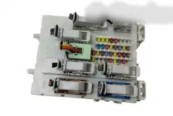 Рама Ford Focus / Модуль запобіжників BV6N14A073FT 00056908 522075F06