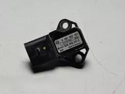 Датчик тиску повітря Volkswagen Golf V 038906051C 101013T1220A 0281002401