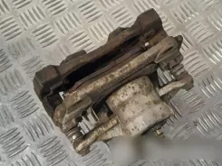 Toyota Avensis T250 Передній гальмівний супорт 4773005060 4772105060