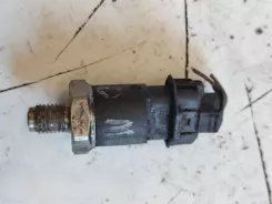 Датчик тиску палива Opel Astra H 0281002398 02810
