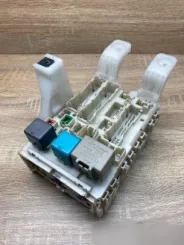 Корпус / модуль запобіжників Toyota Prius (XW20) 8273047290 05336A22