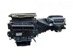 Обігрівач Audi S5 / Комплектний 8T1820005K 01021629 X6776003629