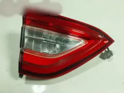 Задній ліхтар Maserati Levante 067001008700