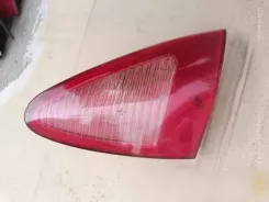 Alfa Romeo 147 Ліхтарі кришки заднього багажника 46747825 03321010