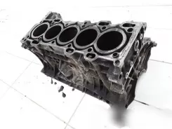 Блок двигуна Volvo V70 30677368 05244T 449453