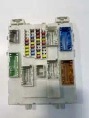 Рамка/модуль запобіжників Ford Focus 9A340AAA 000000000400 ES23122