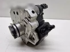 Насос паливу високого тиску Volvo V70 8689590 076311 0445010043